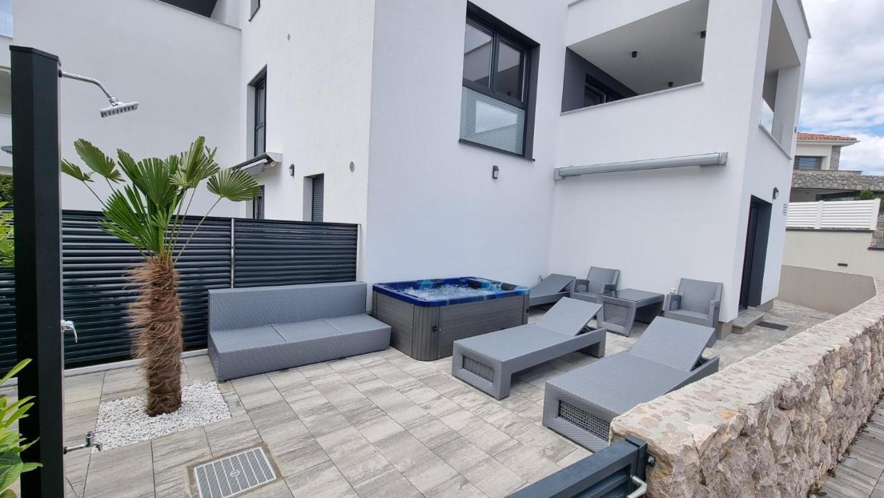 Bartol Luxury Apartments Krk Croatia, With Own Hot Tub - Whirlpool Krk Town Exteriér fotografie