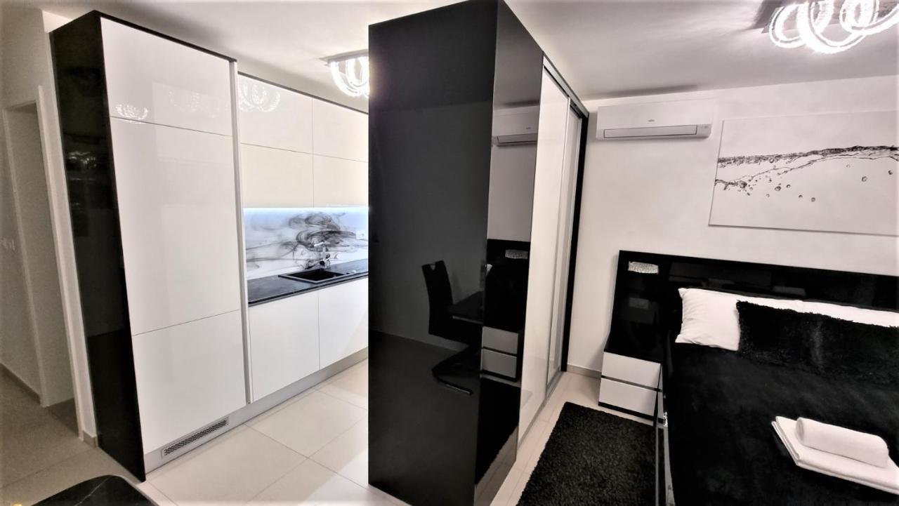 Bartol Luxury Apartments Krk Croatia, With Own Hot Tub - Whirlpool Krk Town Exteriér fotografie