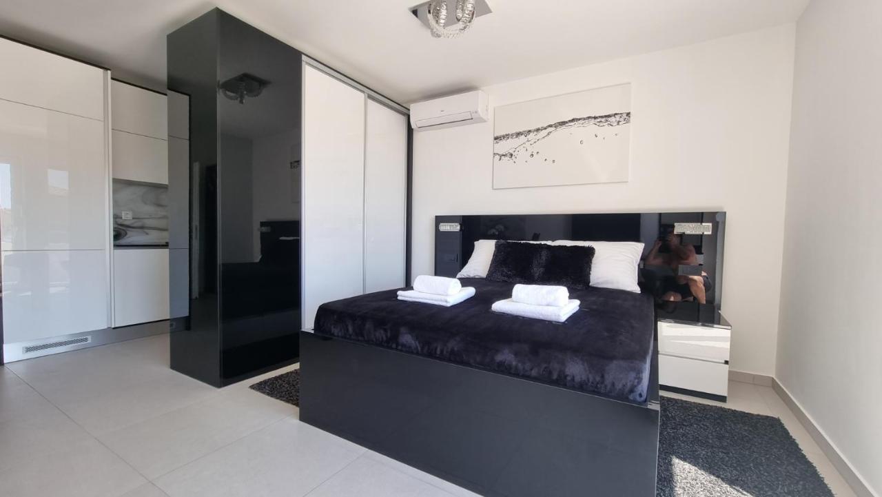 Bartol Luxury Apartments Krk Croatia, With Own Hot Tub - Whirlpool Krk Town Exteriér fotografie