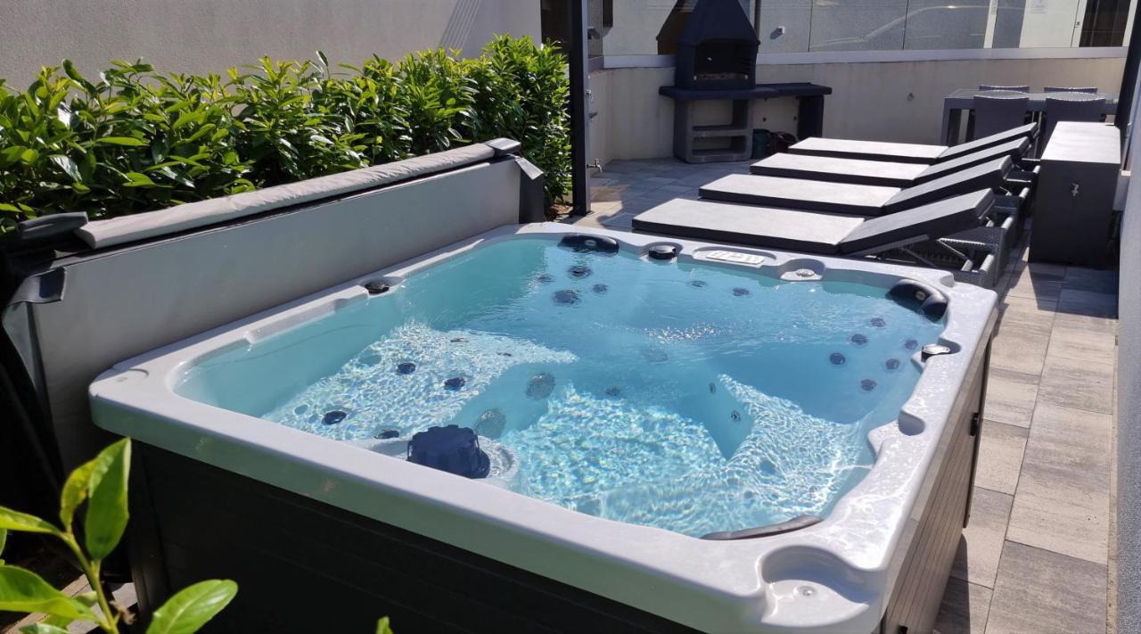 Bartol Luxury Apartments Krk Croatia, With Own Hot Tub - Whirlpool Krk Town Exteriér fotografie