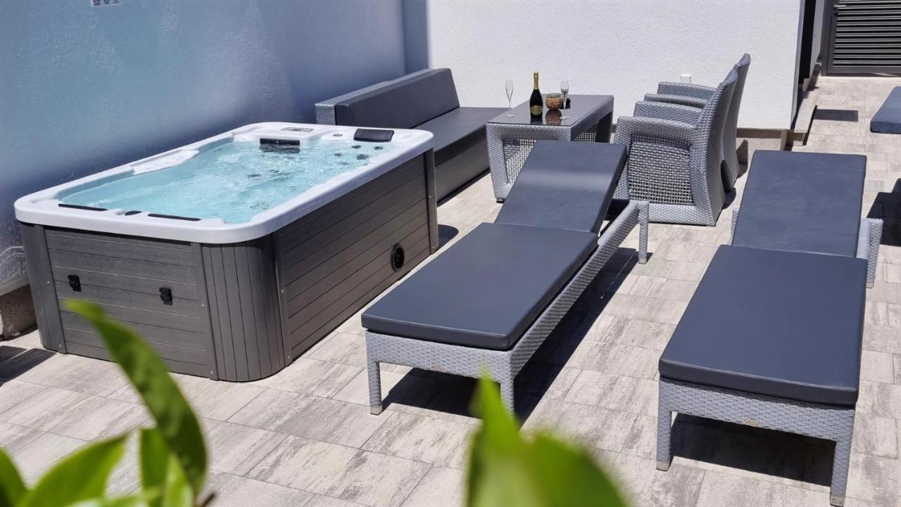 Bartol Luxury Apartments Krk Croatia, With Own Hot Tub - Whirlpool Krk Town Exteriér fotografie