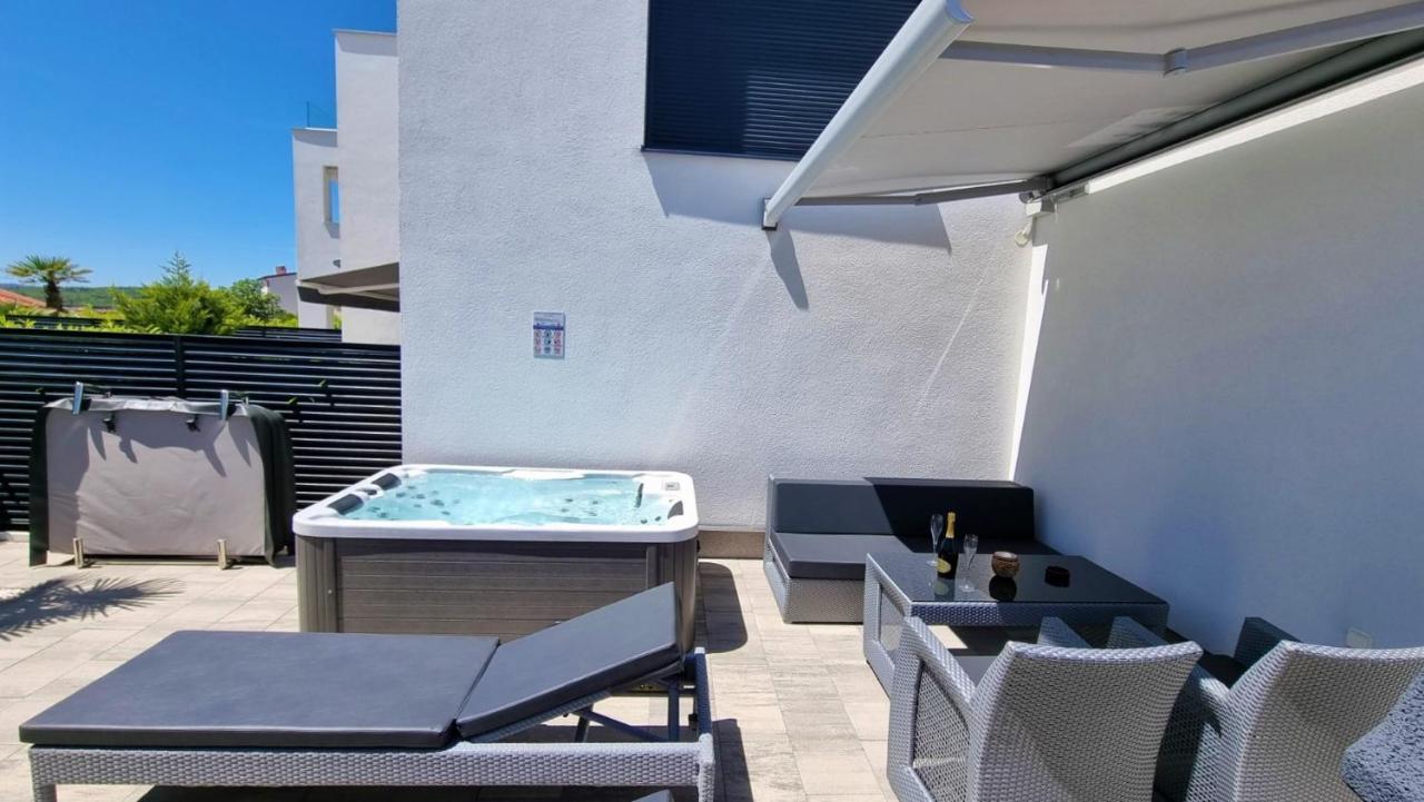 Bartol Luxury Apartments Krk Croatia, With Own Hot Tub - Whirlpool Krk Town Exteriér fotografie
