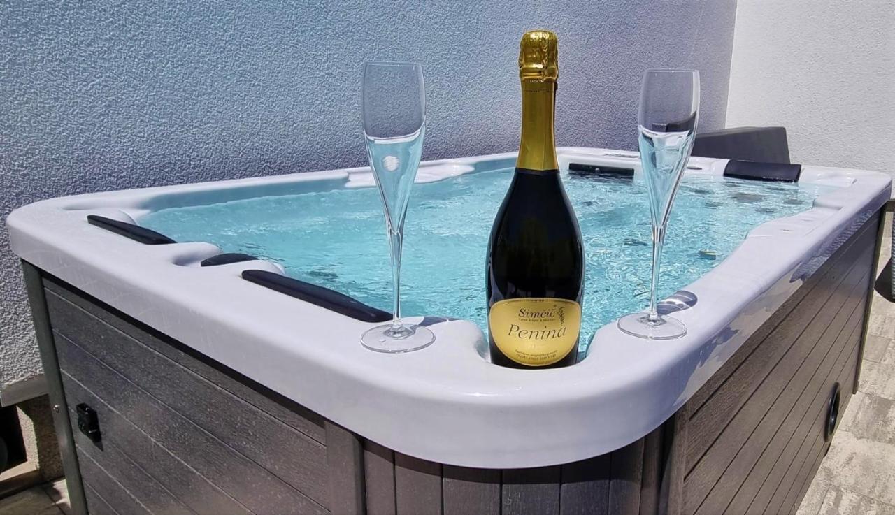 Bartol Luxury Apartments Krk Croatia, With Own Hot Tub - Whirlpool Krk Town Exteriér fotografie