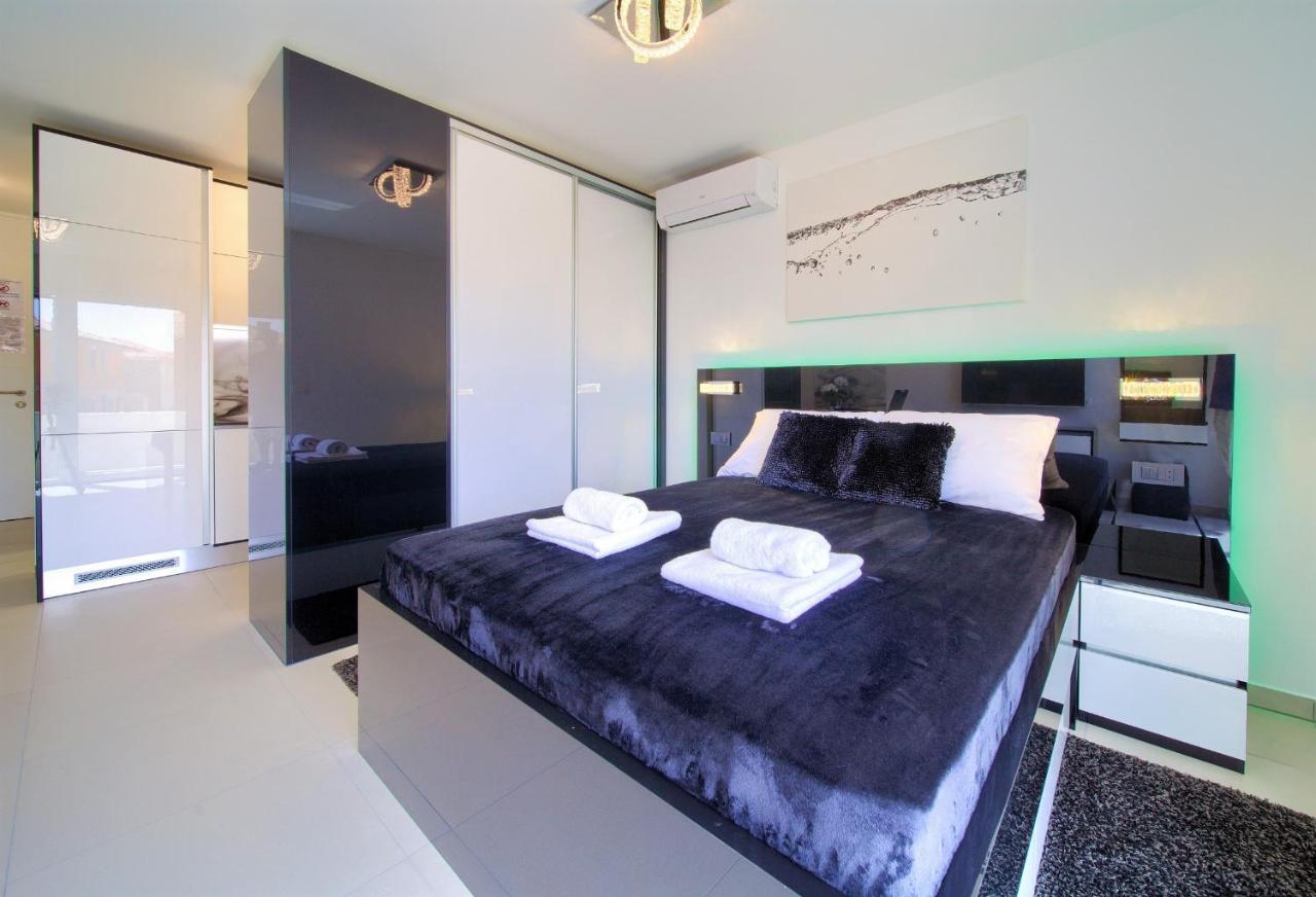 Bartol Luxury Apartments Krk Croatia, With Own Hot Tub - Whirlpool Krk Town Exteriér fotografie