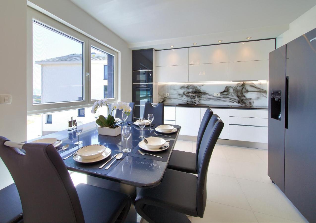 Bartol Luxury Apartments Krk Croatia, With Own Hot Tub - Whirlpool Krk Town Exteriér fotografie